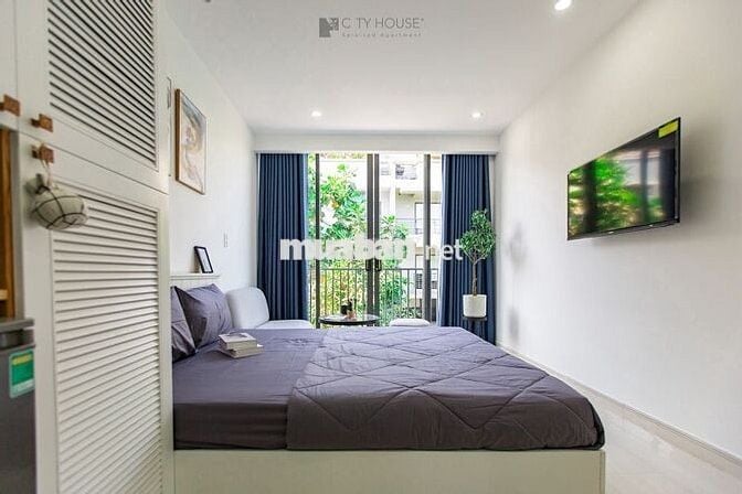 Căn Hộ Ban Công Đầy Đủ Nội Thất Nội Khu Khu Dân Cư Tân Quy Đông Quận 7