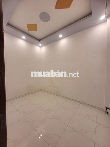 Phòng trọ 1 người + 10m2 + máy lạnh/bếp  + Giờ giấc tự do