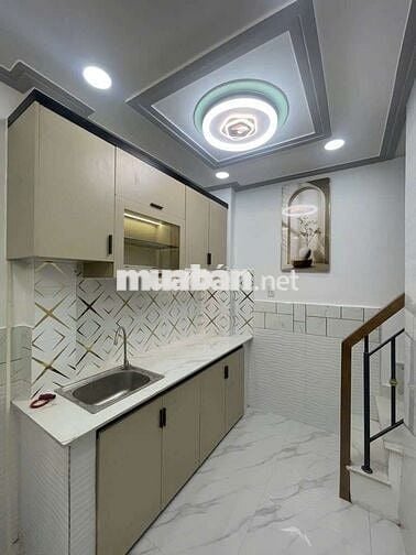 Nhà Mới Đẹp 3 Tầng Quận 6 Hậu Giang 18m2 2PN Dọn Vào Ở Ngay