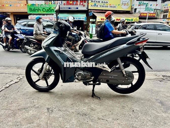 🟢🟢 Future 125 xanh đen 2022 rất đẹp có trả góp