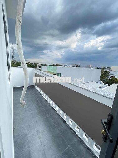Nhà 2 lầu 5x20m mới 100% KDC Long Thịnh