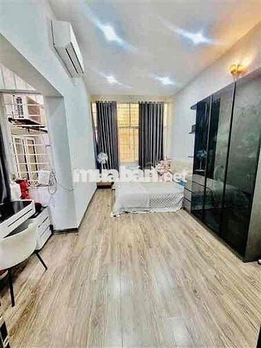 Bán Lô Góc Yên Lãng - 30m2 ,4 tầng Mt 3,4m , sổ nở hậu 7,5tỷ