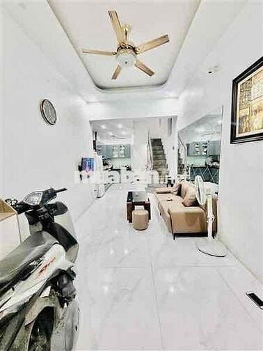 Bán Lô Góc Yên Lãng - 30m2 ,4 tầng Mt 3,4m , sổ nở hậu 7,5tỷ