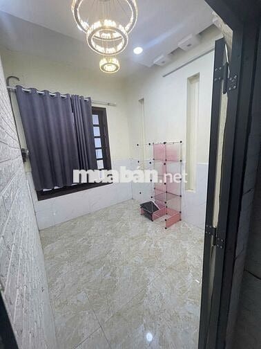 Nhà nguyên căn 80m2, 7pn 4wc, Hà Huy Giáp, Q12