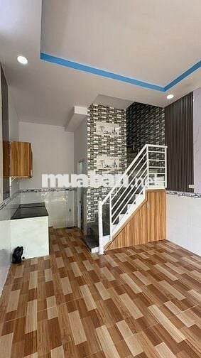 Chính chủ bán nhà DT 5m - 20m giá250tr gần chợ Xuân Thới Thượng