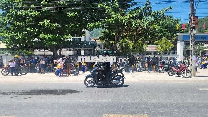 BÁN NHÀ MẶT TIỀN GẦN CHỢ PHƯỚC ĐỒNG NGÃ BA TÔ KÝ VÀ TL3