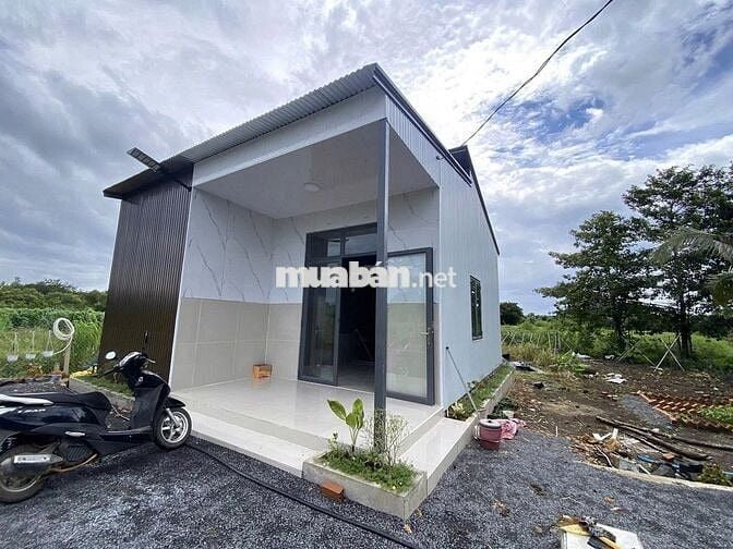Tôi Cần bán GẤP Căn Nhà 850m2 đất vườn có sẵn căn nhà nhỏ