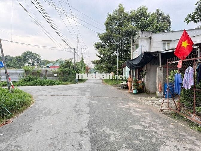 2.350 TỎI NGAY TRƯỜNG CẤP 2 ĐỊNH HÒA