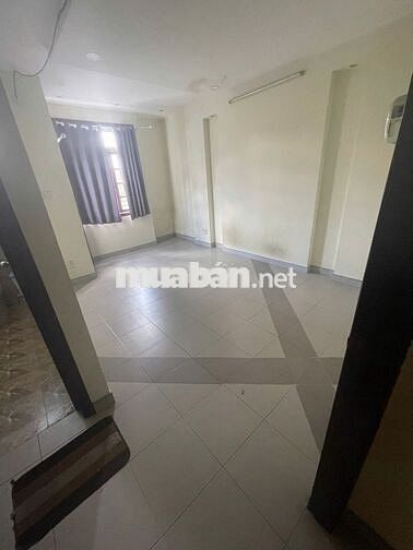 Nhà nguyên căn 80m2, 7pn 4wc, Hà Huy Giáp, Q12