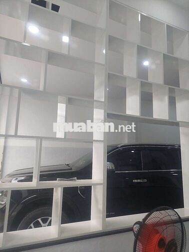 CẦN BÁN GẤP NHÀ 4 TẦNG_62M2_ KHÔNG LỘ GIỚI,QH_XE HƠI NGỦ TRONG NHÀ
