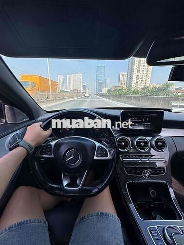 Mercedes Benz C Class 2017 C300 AMG - 70000 km