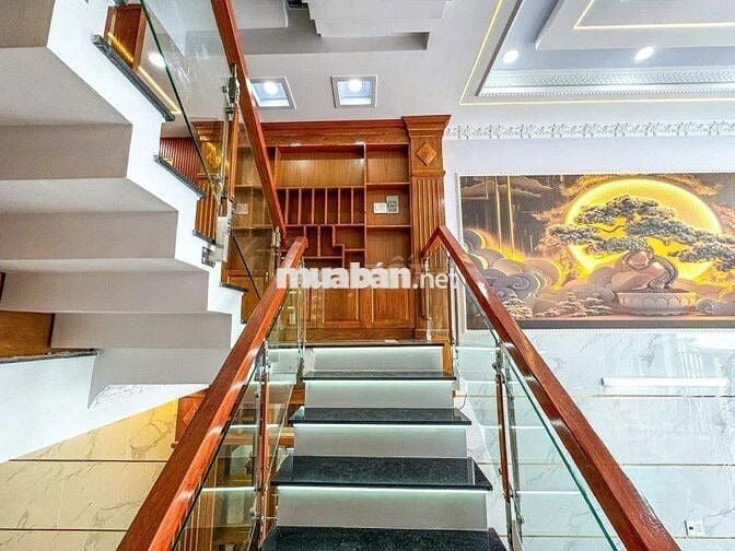 🏡 Nhà 5 Tầng Lê Văn Quới, Hxh 8M Thông, Gần Chợ, Ở Ngay, 8.7 Tỷ