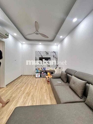 Căn hộ 90 m2 rất đẹp phố Láng Hạ - 3 ngủ 2vs tầng 2 sổ đỏ Đống Đa full