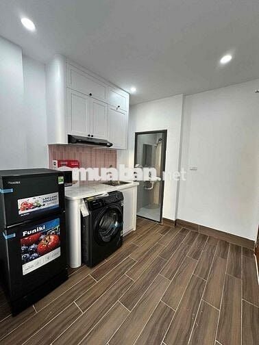 Căn hộ 25m2 mới tinh tại Bạch Mai full nội thất máy giặt Riêng