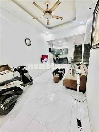 Bán Lô Góc Yên Lãng - 30m2 ,4 tầng Mt 3,4m , sổ nở hậu 7,5tỷ
