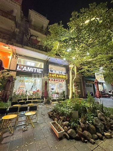 NHƯỢNG QUÁN COFFEE TỐ HỮU MÔ HÌNH HOT AIRBNB