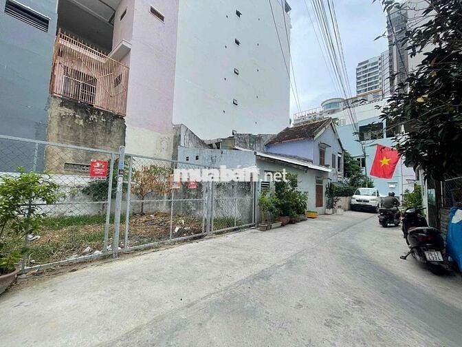chính chủ bán lô đất 204,9 m2 hẻm hùng vương nha trang giá tốt