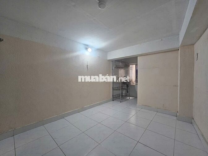 PHÒNG TRỌ GIÁ RẺ CÓ THANG MÁY NGAY NHÀ THỜ HẦM THIÊN PHƯỚC