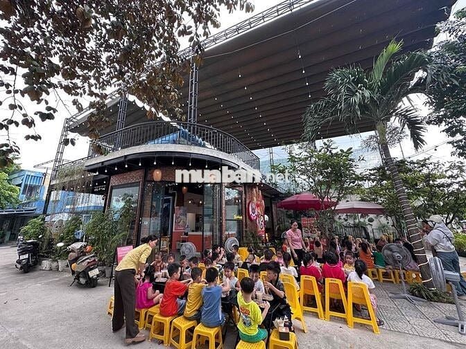 Mặt Bằng. Cơ Sở Kinh Doanh. Ngang 16m, 2 Tầng, 2 Mặt Tiền, Hơn 350m2