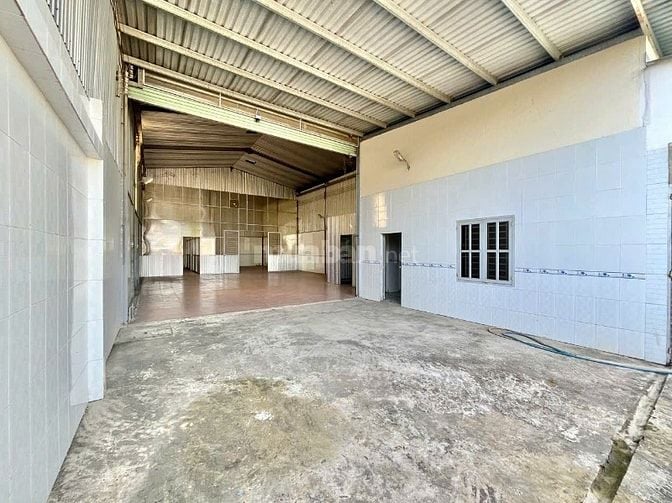 Bán nhà xưởng mặt tiền đường DH417 ngang 10 dài 48 mét gần chợ TPK