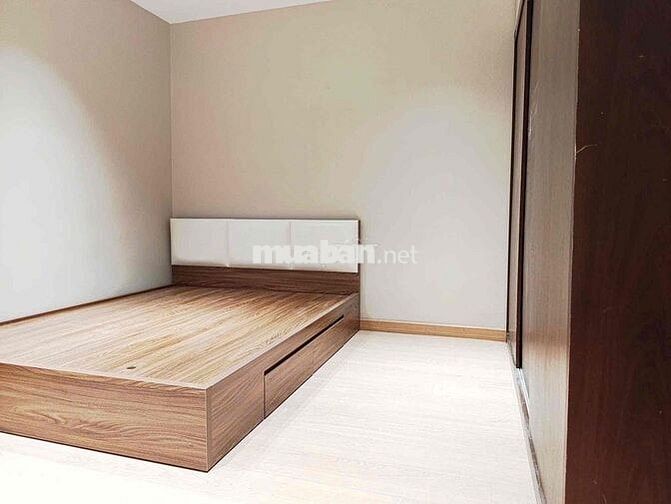 Bán nhà TT  Đo Lường Hoàng Quốc Việt , lô góc , full nội thất , 75m2