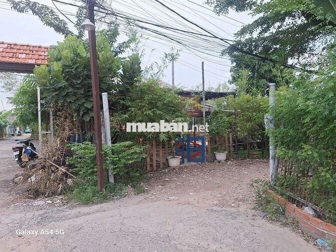 Riêng biệt như nhà NC Dtsd:36m² trệt gác sạch đẹp kvanyt 100% như hình