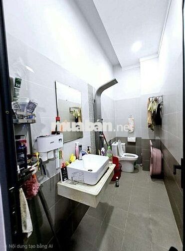 Nhà hoàn công đường 3,3 m ôtô ngủ trong nhà.dts115 m2.giá 4,6 tỷ TL