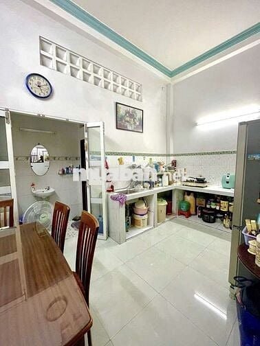 Cạnh ST Emart, Phan Văn Trị, 3 Tầng, 4 PN