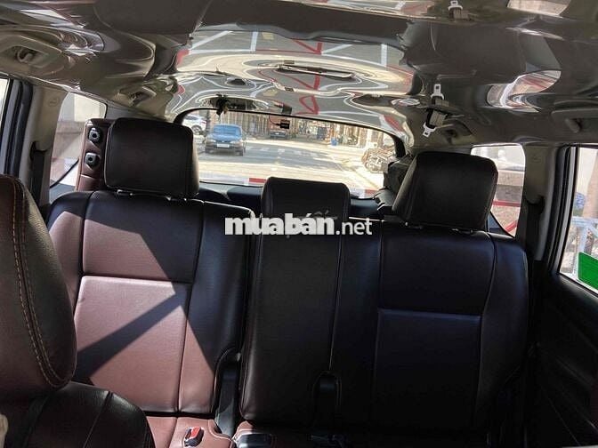 Toyota Innova 2019 2.0E 100.000km