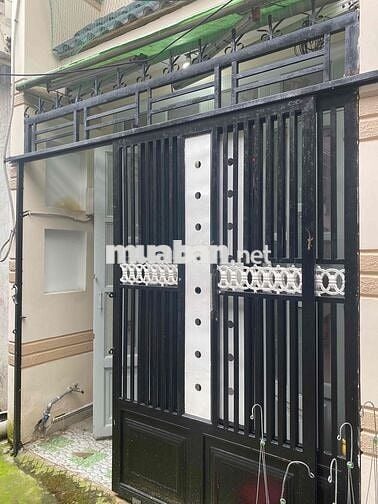 cho thuê nhà dt 3,2x10 đúc 1 lửng 1lầu 3pn hẻm 3m q12