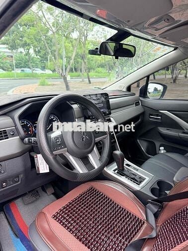 Xpander 2024 Premium 1.5 AT - 9000 km siêu lướt