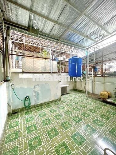 Cạnh ST Emart, Phan Văn Trị, 3 Tầng, 4 PN