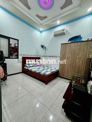 Cho thuê nhà Lầu đẹp, (3PN, sân xe hơi), ngay chợ Trảng Dài, Biên Hoà