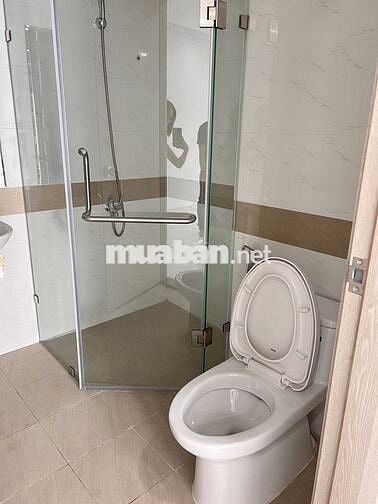 Charm City bán 2pn2wc View Landmark 81 - giá 2ty4 bao thuế phí