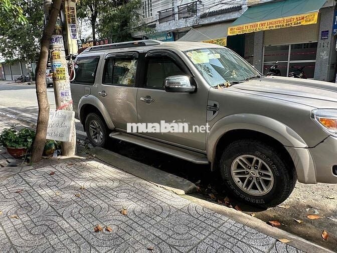 Ford Everest 2009 2.5L 4x2 MT - 120000 km