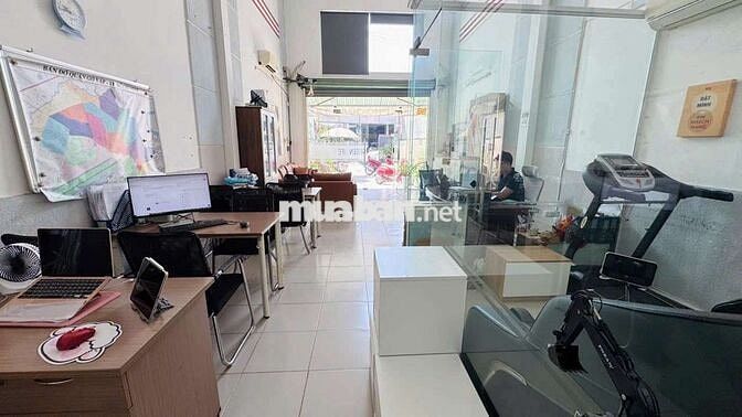 NHÀ MT VITRI ĐẸP KHU VỰC DÂN CƯ ĐÔNG ĐÚC FUNL THỔ CƯ 100% KO QUI HOẠCH