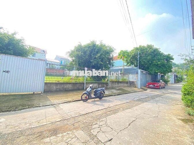 LÔ ĐẤT 560m2 NGAY HÀNH CHÍNH CÔNG LONG BÌNH ( mới ) GX LỘC LÂM