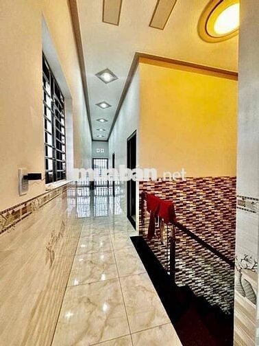 Cho thuê nhà Lầu đẹp, (3PN, sân xe hơi), ngay chợ Trảng Dài, Biên Hoà