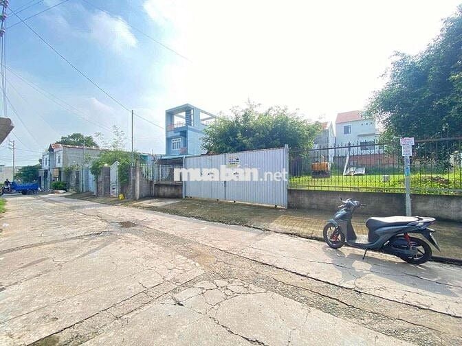 LÔ ĐẤT 560m2 NGAY HÀNH CHÍNH CÔNG LONG BÌNH ( mới ) GX LỘC LÂM