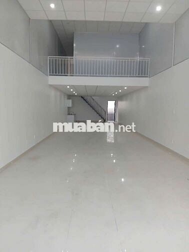 Cho thuê nhà tx25 như hình chụp dt 100m giá 10tr có bớt