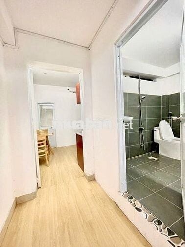 Trống sẵn Căn hộ 2PN Full Nội Thất Cao Cấp – Ngay Trung Tâm Q5