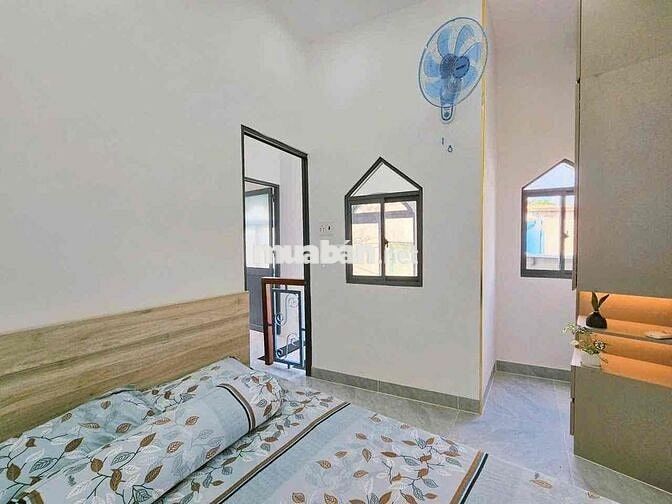Bán Nhà Gần ĐH Văn Lang - 2Phòng Ngủ - Sát Đại Lộ Dương Quảng Hàm