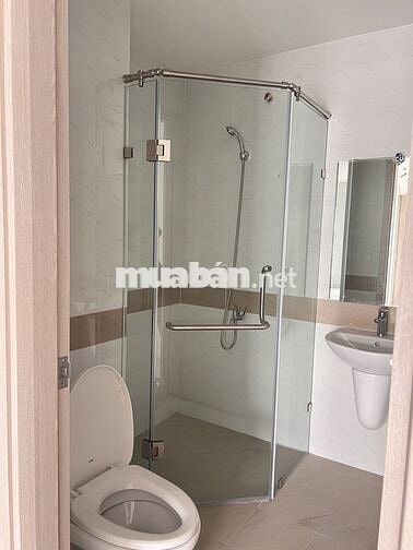 Charm City bán 2pn2wc View Landmark 81 - giá 2ty4 bao thuế phí