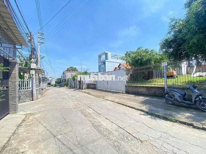 LÔ ĐẤT 560m2 NGAY HÀNH CHÍNH CÔNG LONG BÌNH ( mới ) GX LỘC LÂM