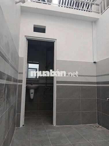 Cho thuê nhà tx25 như hình chụp dt 100m giá 10tr có bớt