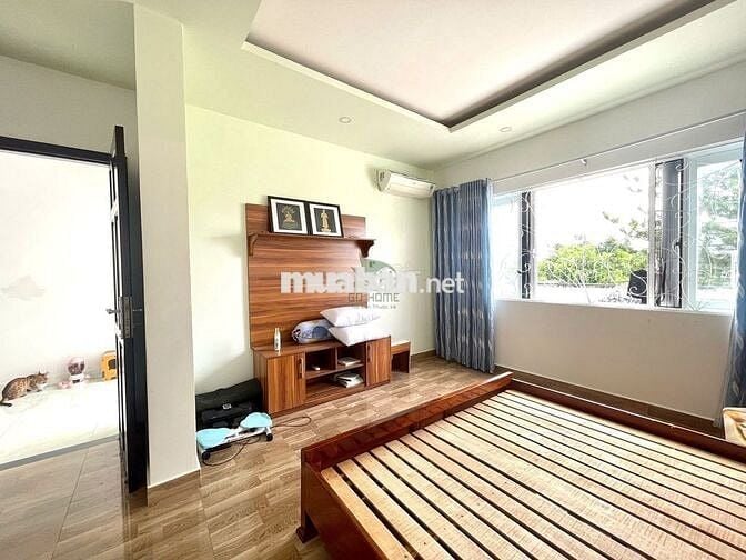 CHO THUÊ NHÀ SÂN VƯỜN 3 TẦNG FULL NỘI THẤT BẮC NHA TRANG GIÁ 20 TRIỆU