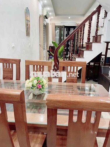 cho thuê nhà vườn 4 tầng gồm 4 phòng ngủ khép kín tại Từ Hoa
