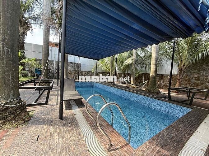 Cho thuê mặt bằng 800m2 ngay 10 gần ngay vòng xoay Hiệp Thành 3