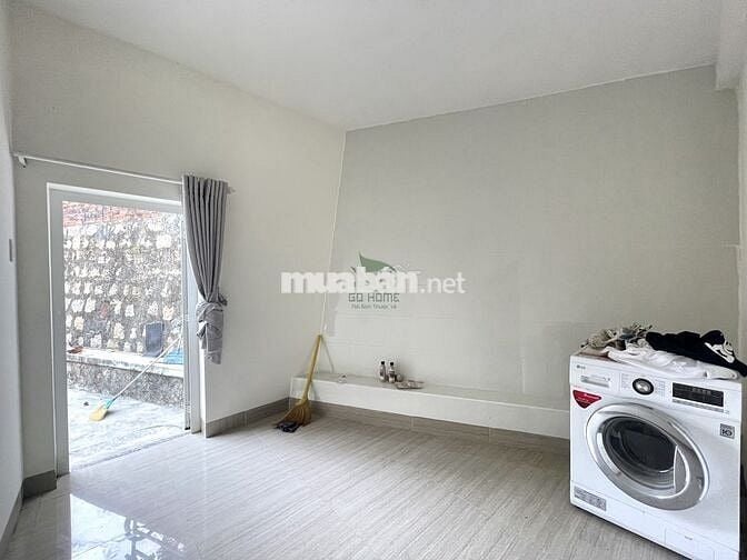 CHO THUÊ NHÀ SÂN VƯỜN 2000M2 KHU HÒN SỆN NHA TRANG GIÁ 25 TRIỆU/ THÁNG