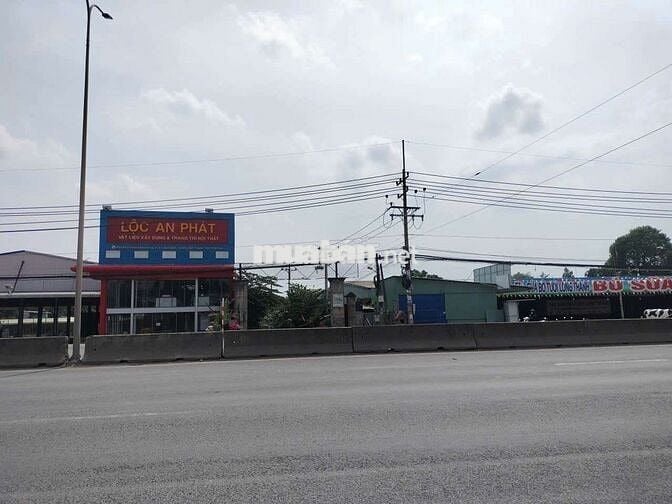 * Tôi chính chủ cần bán Đất thổ cư đường xe hơi